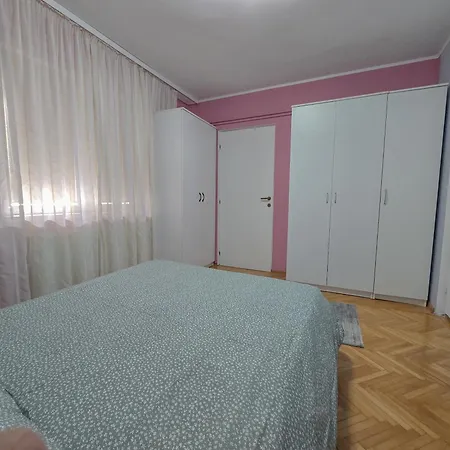 Theatre'S Backstage-Apartament In Centrul Orasului Targu Mures Exterior photo